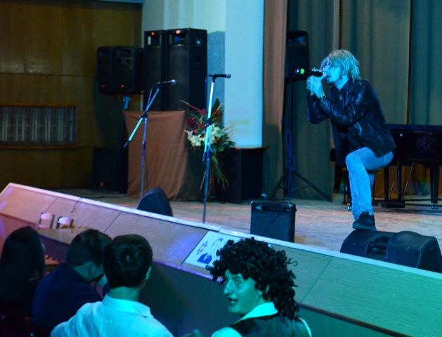 Олег Винник - студент Назарій Сапяк